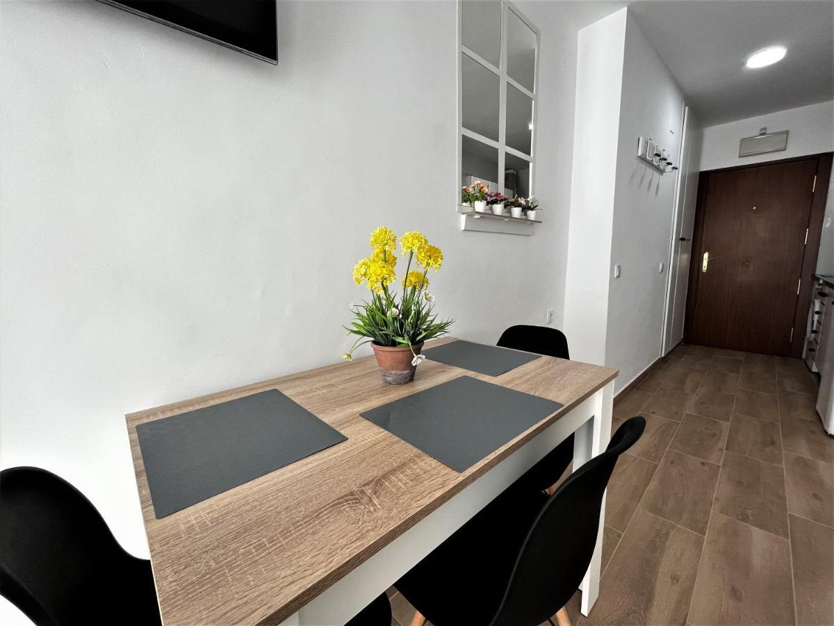 Apartamento Ver7 - Estudio, Wifi, Fire Stick Amazon, Terraza, Vistas Al Mar, Piscina Torremolinos
